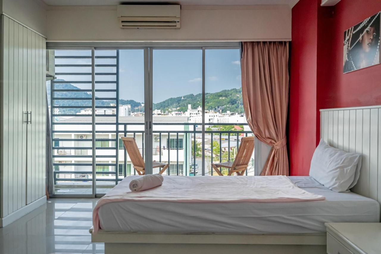 فندق Santi White House Patong المظهر الخارجي الصورة