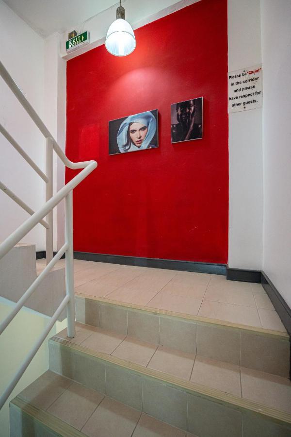 فندق Santi White House Patong المظهر الخارجي الصورة